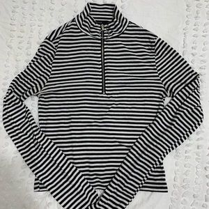 Forever 21 half zip front in size S